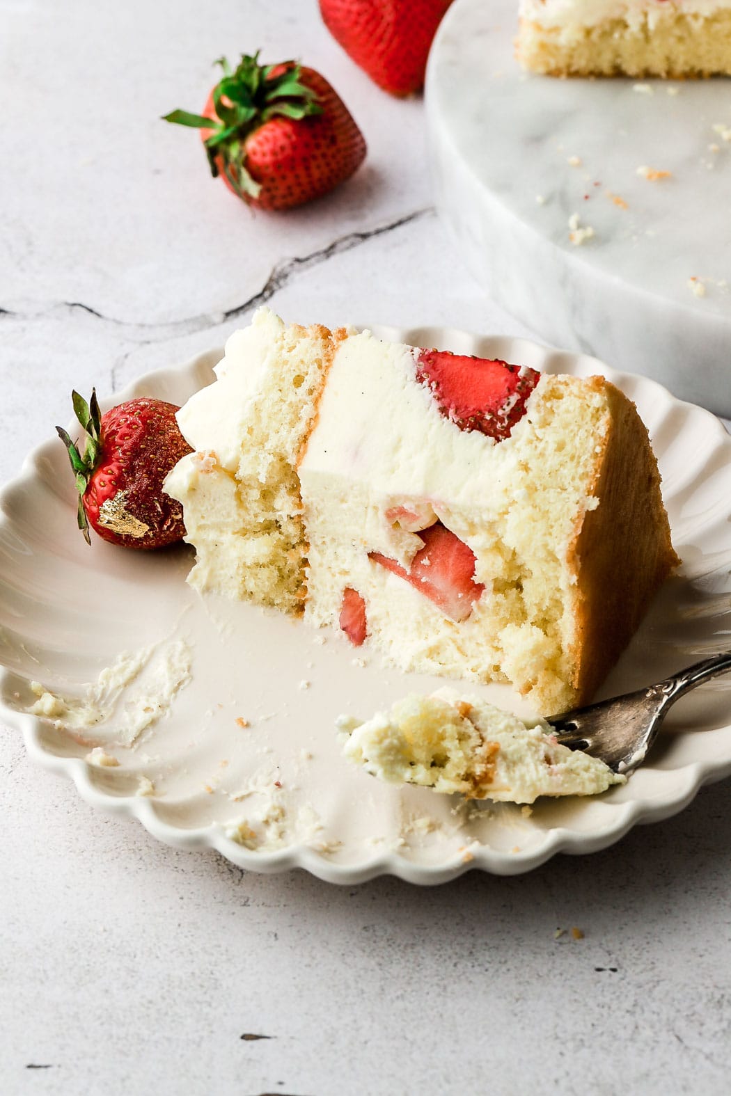 fraisier cake bite shot