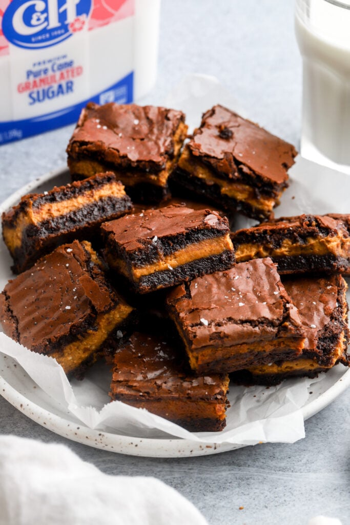 Brownies with a pumpkin cream center